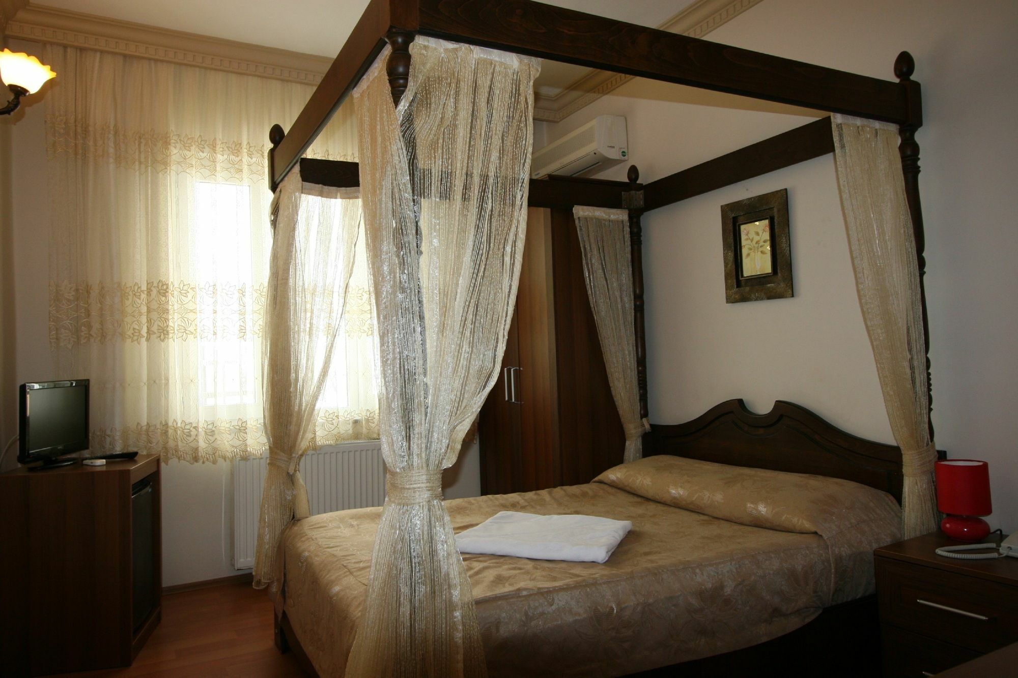 Hanedan Готель 3*